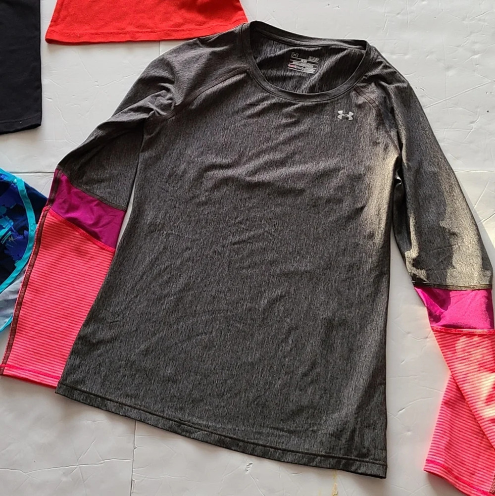 Women's clothes size S/M Lot of 4 - Picture 12 of 16